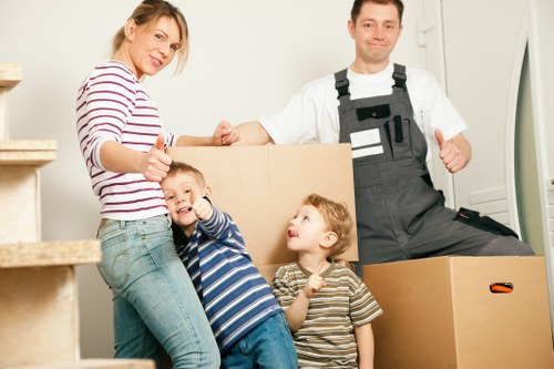 Professional van loading support for residential and commercial customers in Brompton